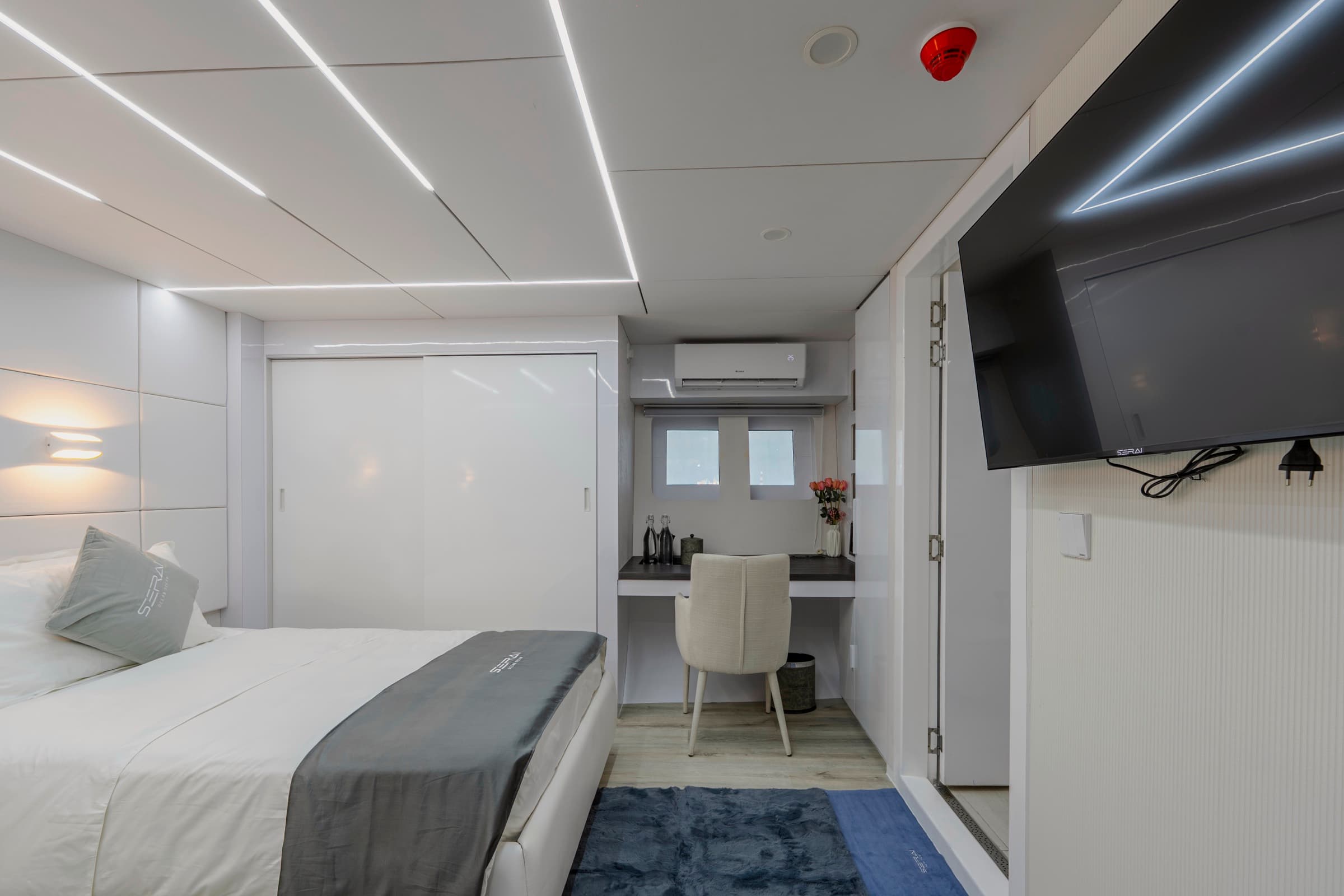 Premium amenities in SERAI deluxe cabin